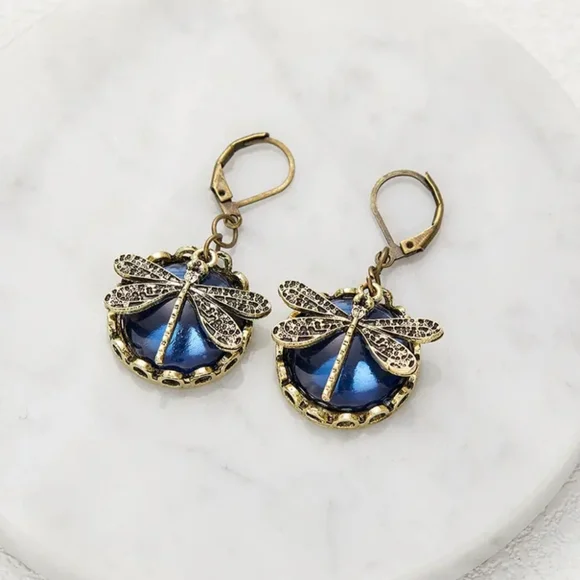 New Vintage Look Dragonfly Self Latch Earrings - Picture 8 of 11